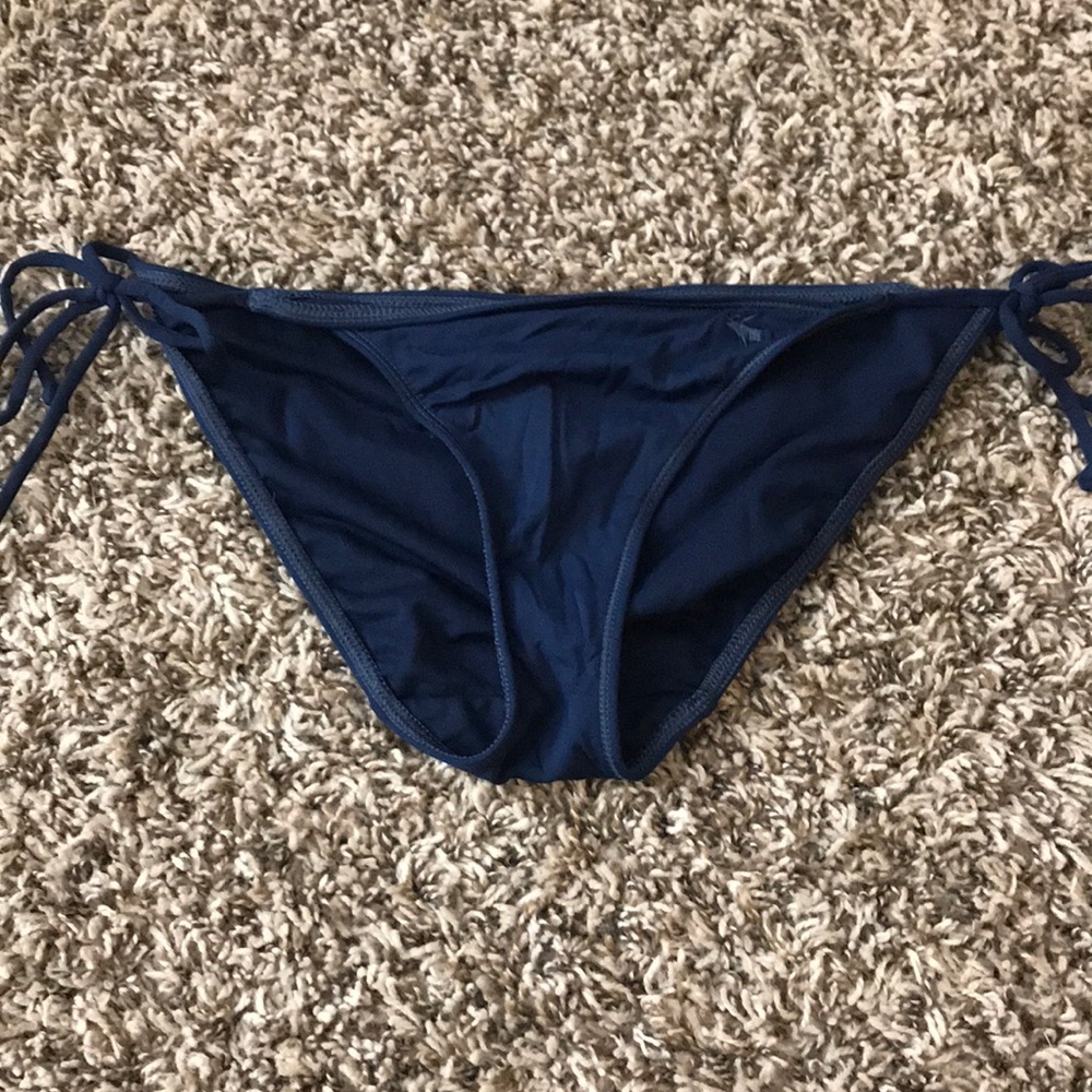 Bikini bottoms